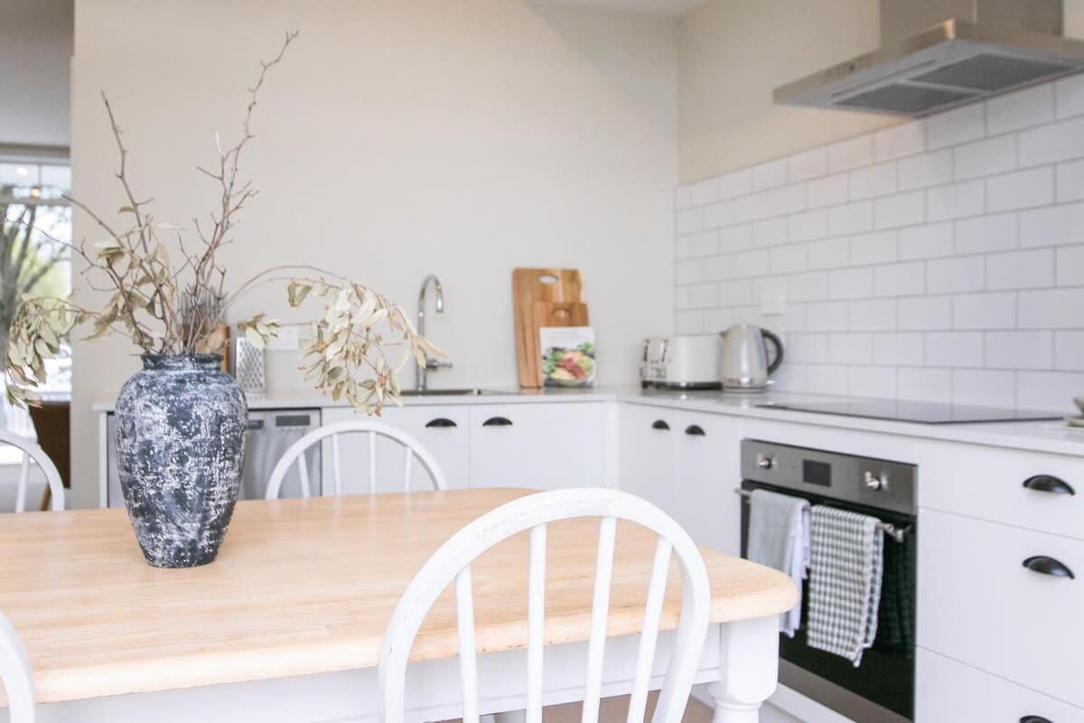 Parkside Heritage Retreat 3-Bedroom Terrace Charm Christchurch Exterior foto