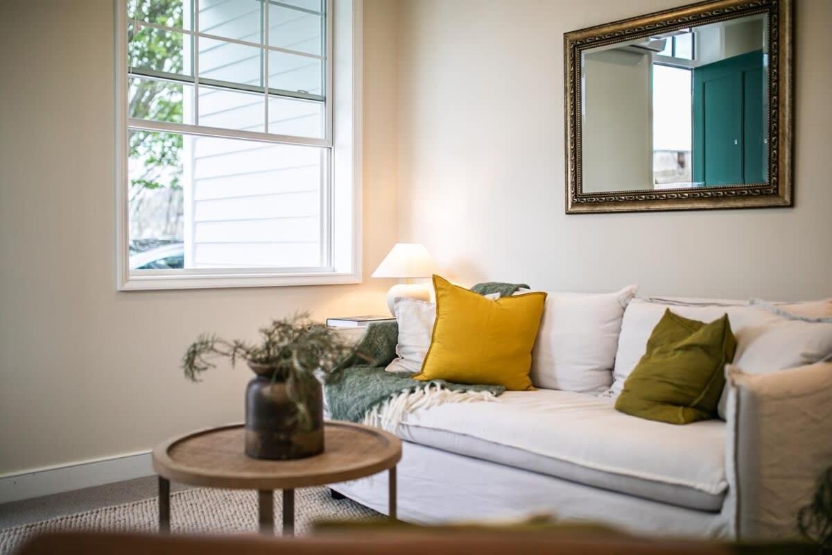 Parkside Heritage Retreat 3-Bedroom Terrace Charm Christchurch Exterior foto